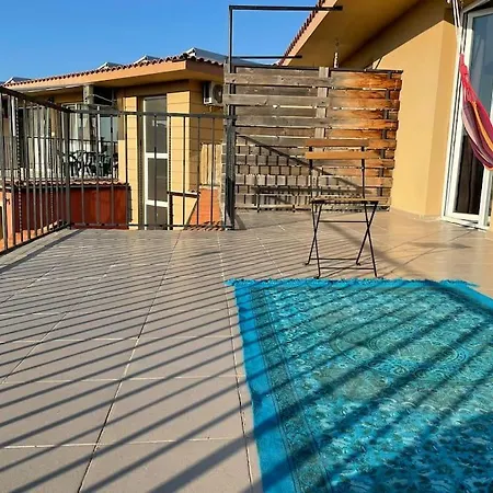 Апартаменти Penthouse In Sunny Сонячний Берег